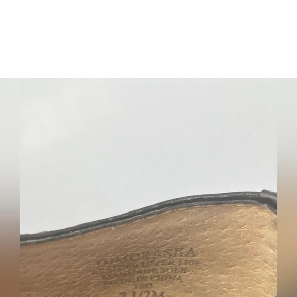 Circa Joan & David Women”s DIMORASHA Black Leather T- Strap Heels Size 7.5 - Picture 8 of 12